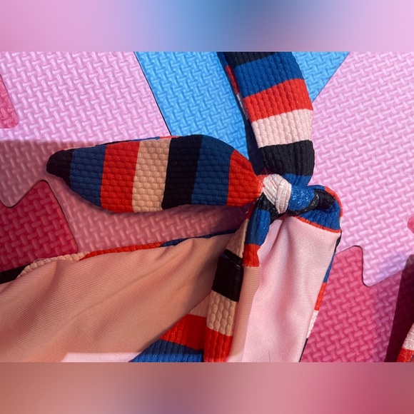 Kate Spade swimsuit - Picture 3 of 4